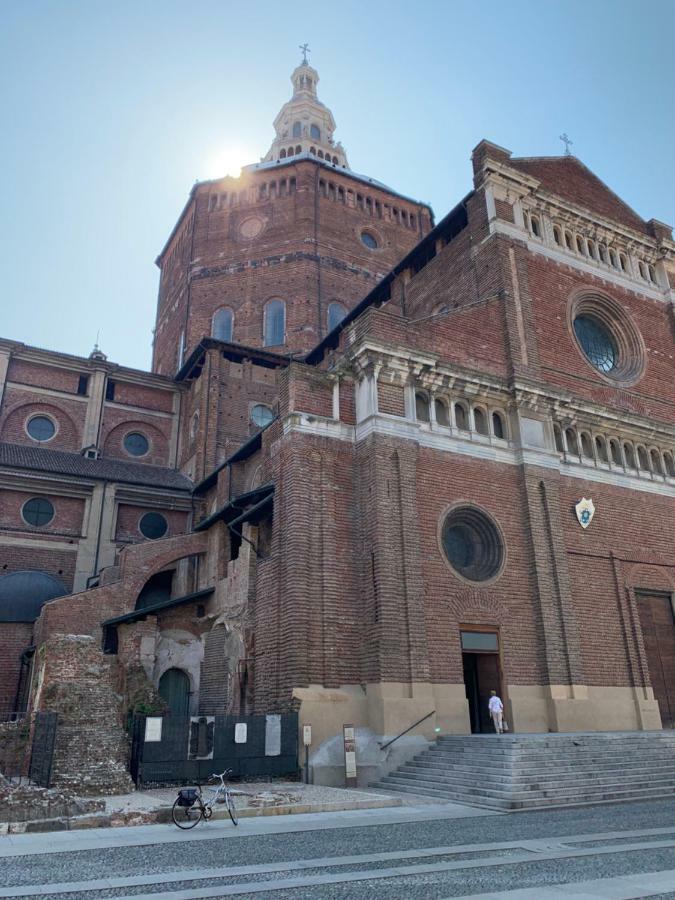 Apartamento La Finestra Sul Duomo Di Pavía Exterior foto